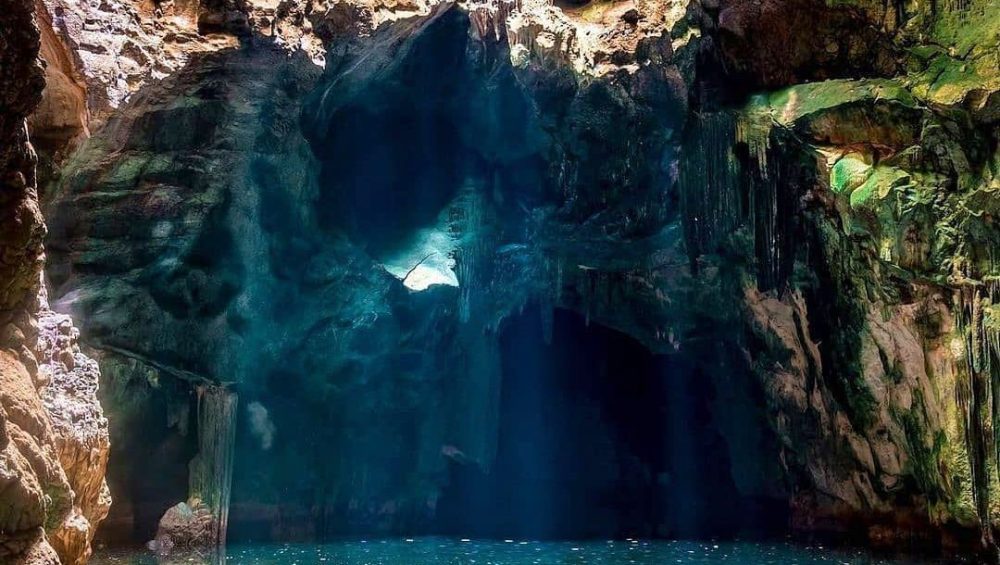 Limestone Cave in Baratang Island of Andaman : Best place for tourists to visit in Andaman
